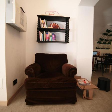 Castle Hostel Cenova Dış mekan fotoğraf