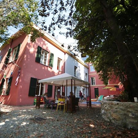 Castle Hostel Cenova Dış mekan fotoğraf