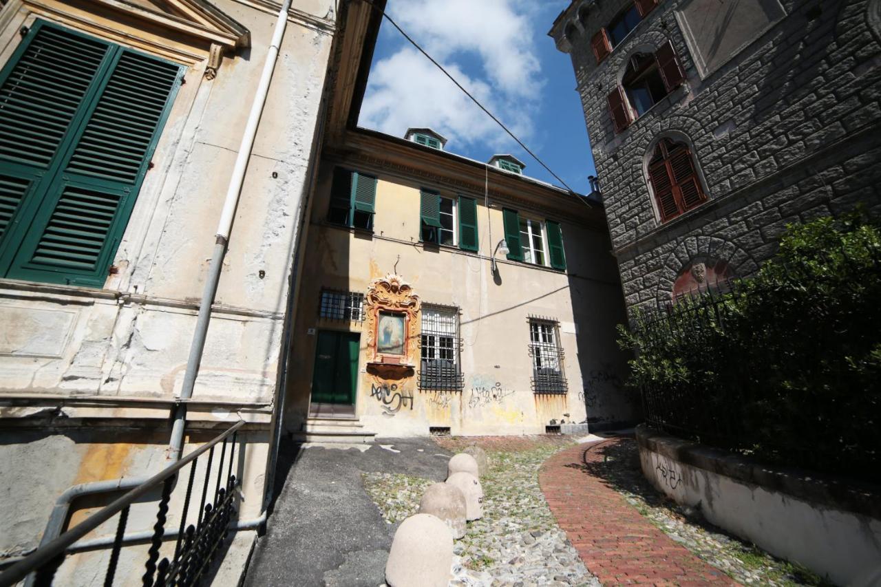 Castle Hostel Cenova Dış mekan fotoğraf